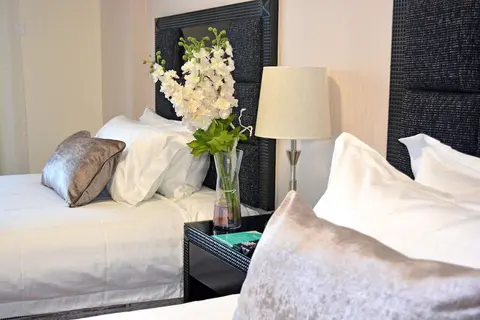 Tilal Almadina Hotel & Suites, Room