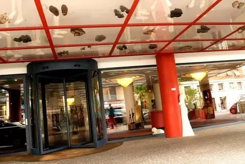 Abitart Hotel, Property entrance