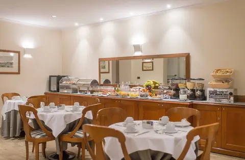 Diana Park Hotel, Breakfast area