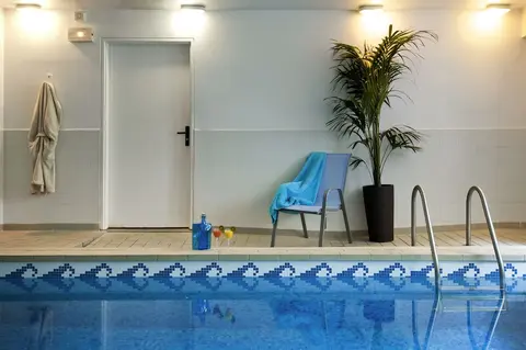 Aparthotel Adagio Access Paris Vanves Porte de Versailles, Indoor pool