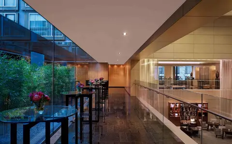 Park Hyatt Zurich, Lobby