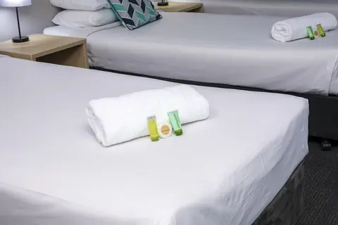 Gilligan's Backpackers Hotel & Resort, Room
