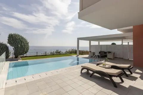 Louis Apostolata Resort and Spa, Terrace/patio