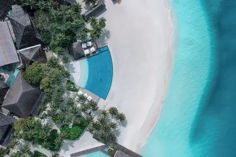 Velassaru Maldives, Infinity pool