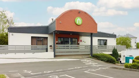 Campanile NATURE - Marne La Vallée - Chelles, Exterior