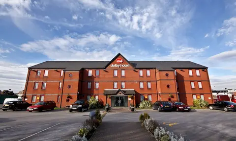 Dolby Hotel Liverpool, Front of property