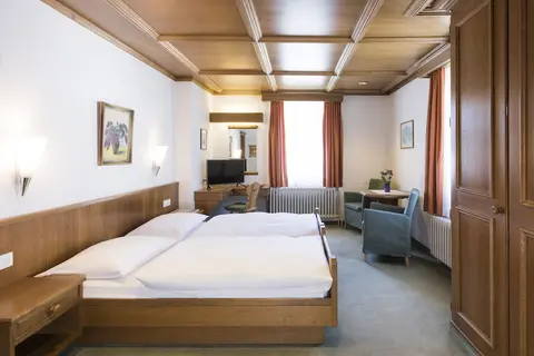 Languard, Room