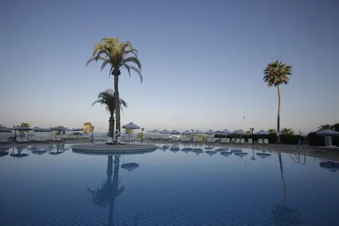 Leonardo Laura Beach & Splash Resort, Outdoor pool