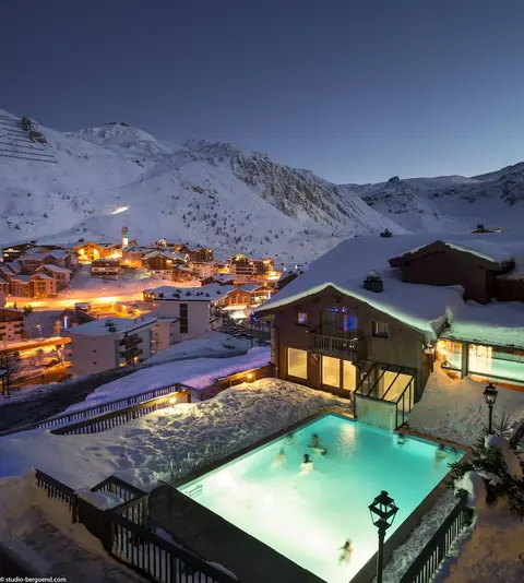 Hôtel Village Montana by Les Etincelles, Outdoor pool