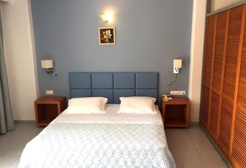Caravel Apartment Hotel, Room