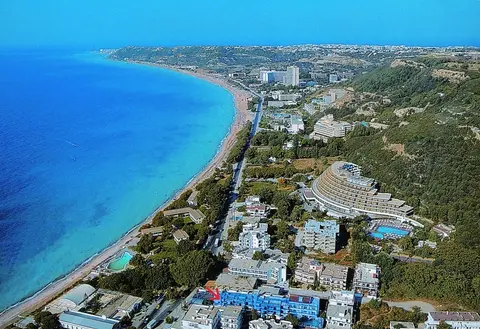 Caravel Apartment Hotel, Beach