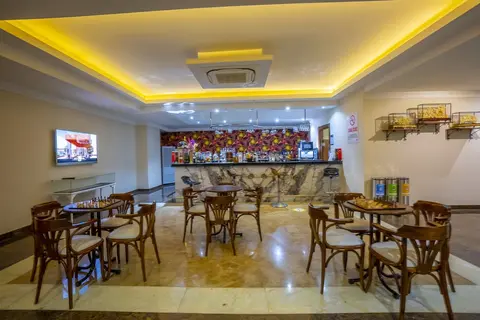 Azka Hotel, Lobby