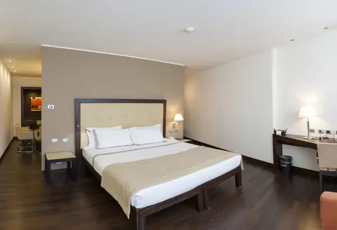 Hotel Cruise, Room