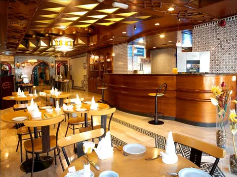 Toledo Hotel, Breakfast area