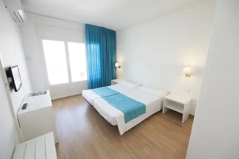 Hotel Villa Garbí, Room