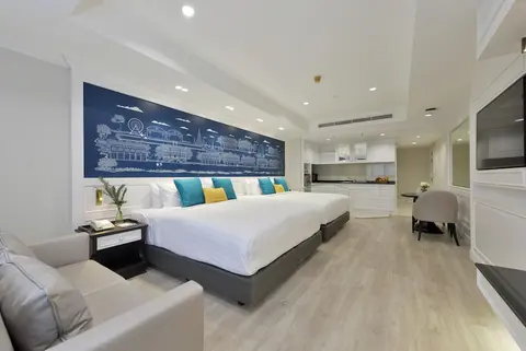 Centre Point Plus Hotel Silom, Room