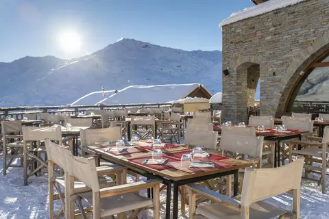 Hotel Kaya, Restaurant