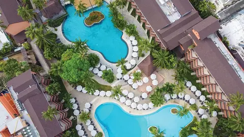Courtyard by Marriott Phuket, Patong Beach Resort, Outdoor pool