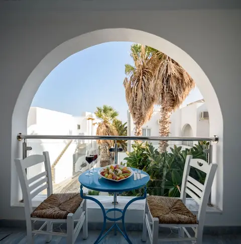 Alesahne Beach, Room