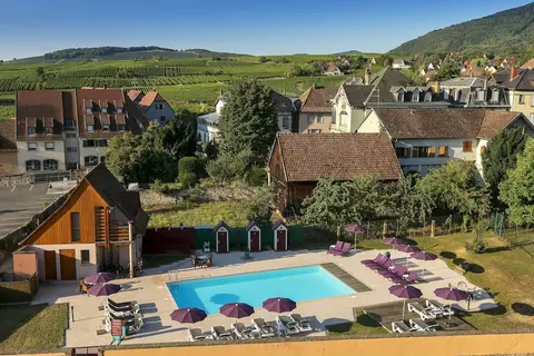 Best Western Hotel & SPA Le Schoenenbourg, Outdoor pool