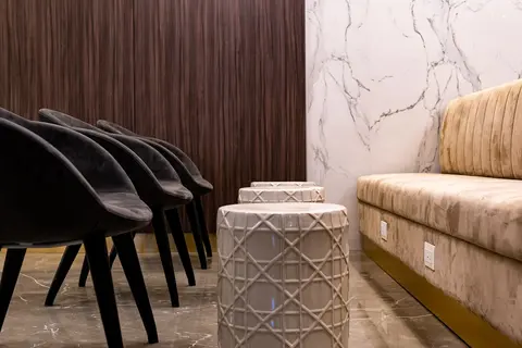 115 The Strand Hotel by NEU Collective, Lobby