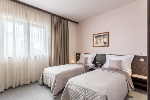 Hotel As, Room
