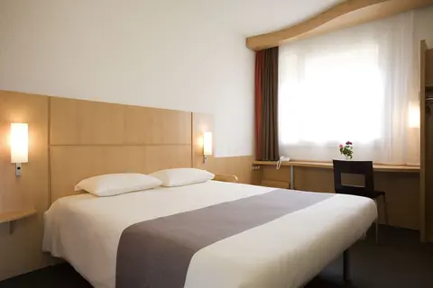 ibis Cotonou, Room