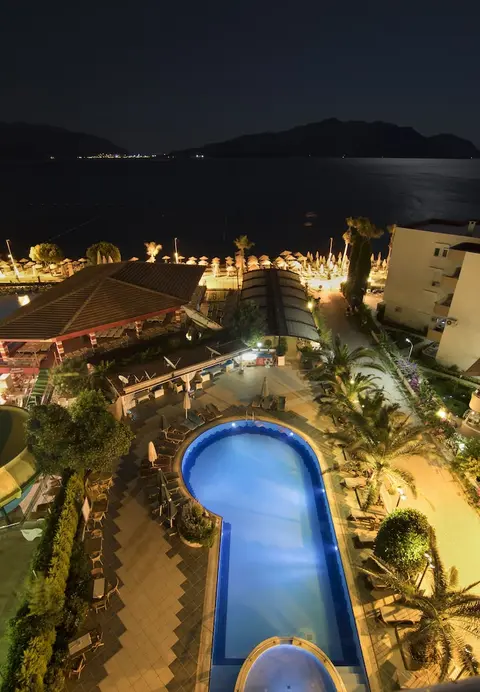 Romance Beach Hotel, Outdoor pool