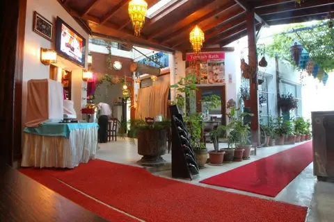 Sevin Hotel, Lobby