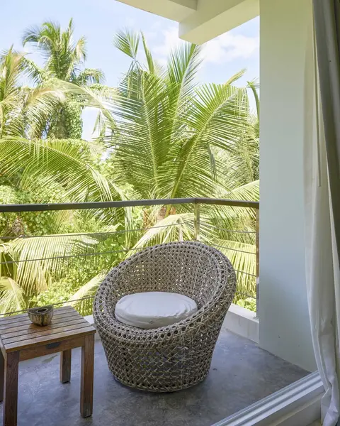 Bliss Dhigurah, Terrace/patio