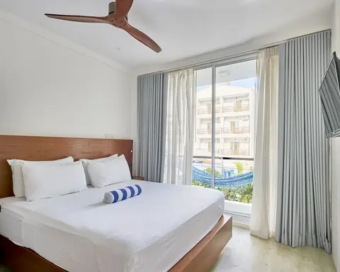 Bliss Dhigurah, Room