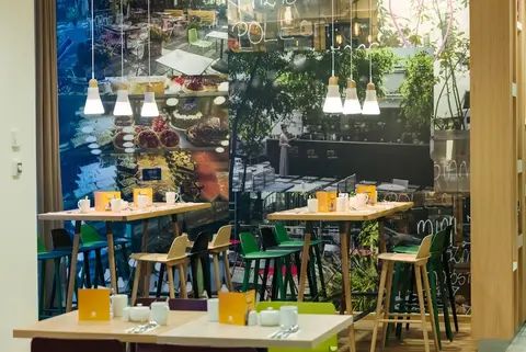 Holiday Inn Warsaw City Centre by IHG, Lobby lounge