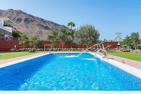 Sol Mogan Suites, Pool