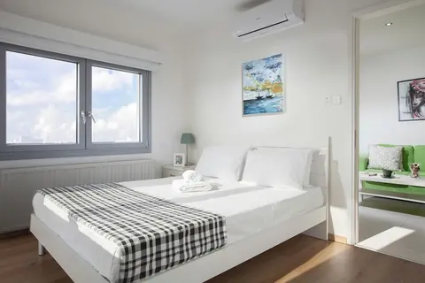 Myrtiana Apartments, Room