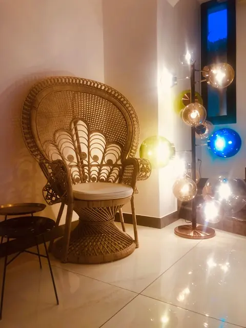 The Alley Hotel, Reception