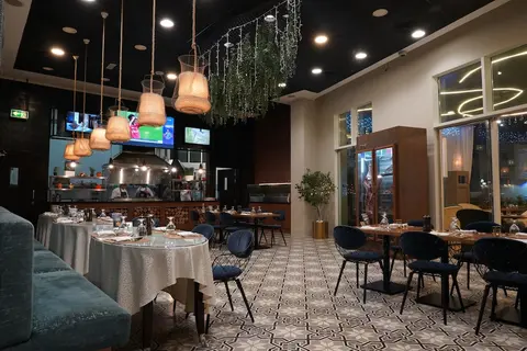 TIME Rako Hotel, Restaurant