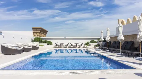 TIME Rako Hotel, Poolside bar