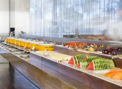B Hotel Brasilia, Breakfast buffet