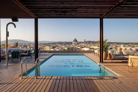 The Social Hub Florence Lavagnini, Rooftop pool