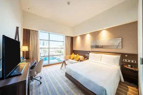 Hampton by Hilton Dubai Airport, Room
