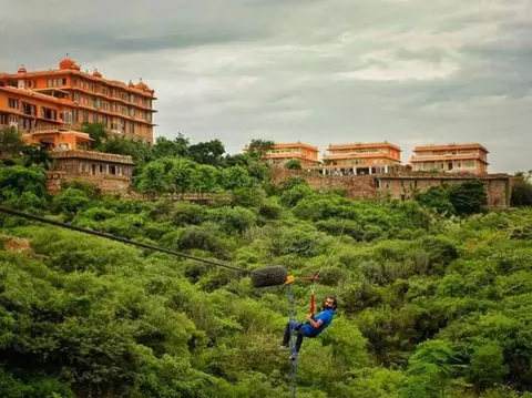 Fateh Niwas, Ziplining