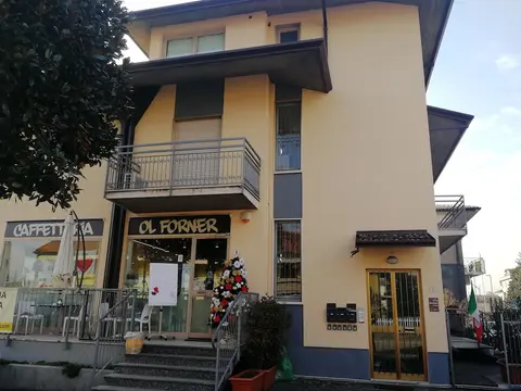 Bgy Airport House Grassobbio, Bar (on property)