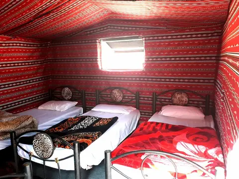 Martian desert camp, Room