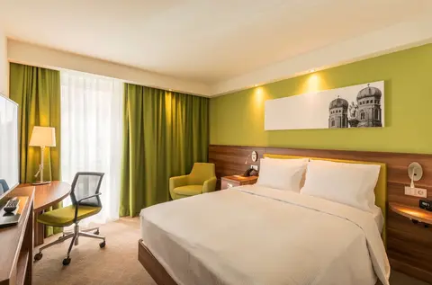 Hampton by Hilton Munich City West, Room