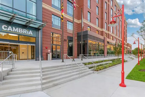 Cambria Hotel College Park, Exterior