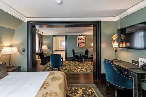 L'oscar London, Room