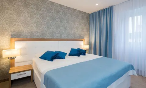 Hotel Corner, Room