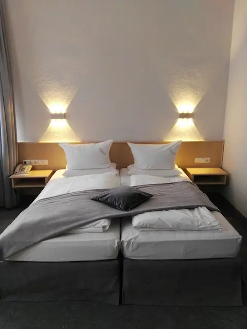 Drexel's Parkhotel, Room