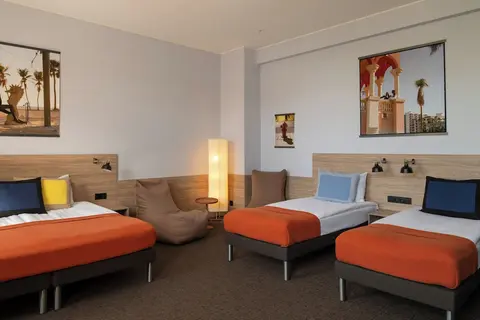 Corner Hotel, Room