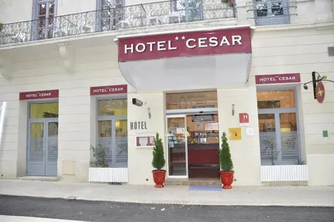 Sarl Hotel Cesar, Exterior